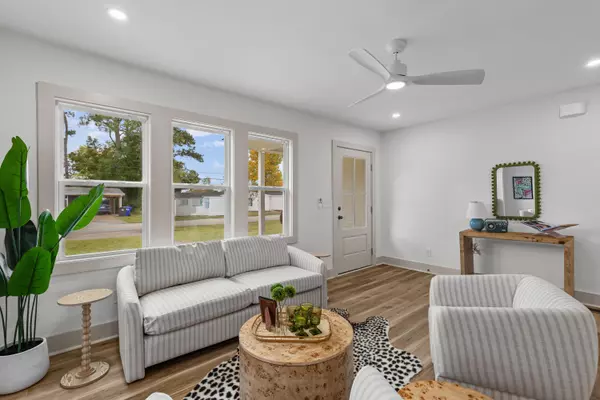 Charleston, SC 29407,1674 Garden St