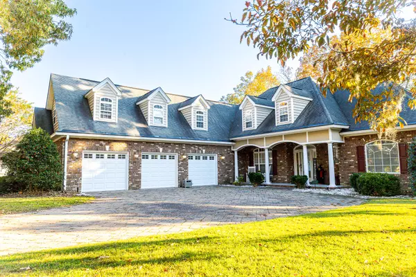 Manning, SC 29102,33 Ridge Lake Dr