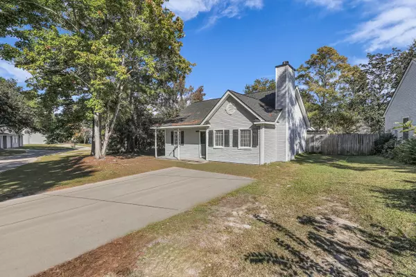 Summerville, SC 29486,482 Courtland Dr