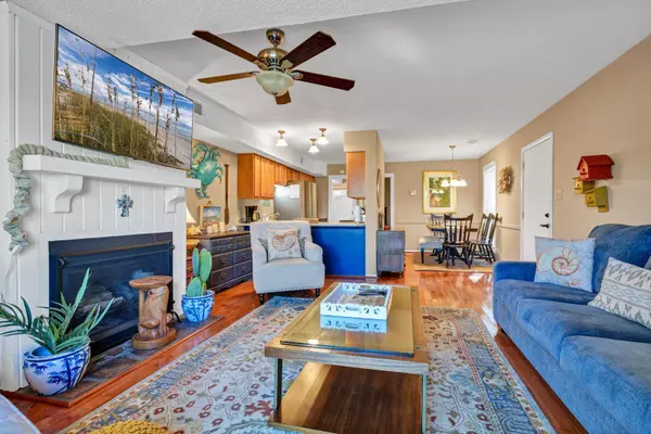 Edisto Island, SC 29438,240 Sea Cloud Cir