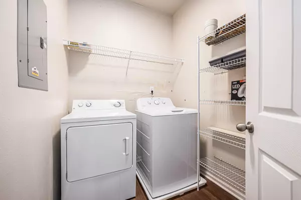 Charleston, SC 29492,130 River Landing Dr #8210