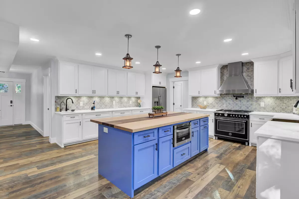 Hollywood, SC 29449,4429 Francis Younge Way