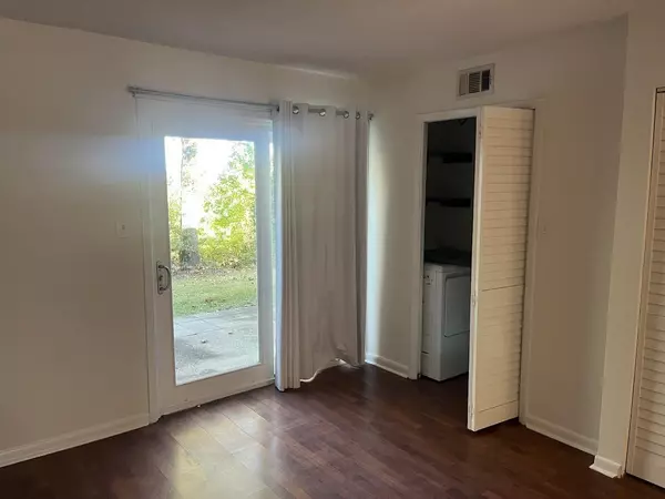 Charleston, SC 29414,2362 Parsonage Rd #11e