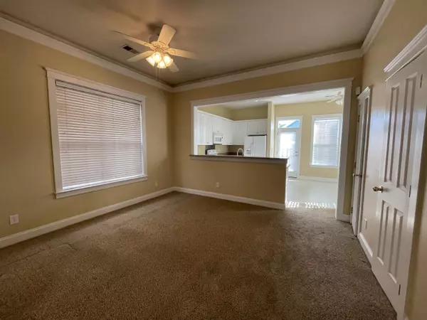 Summerville, SC 29483,131 Hyacinth St