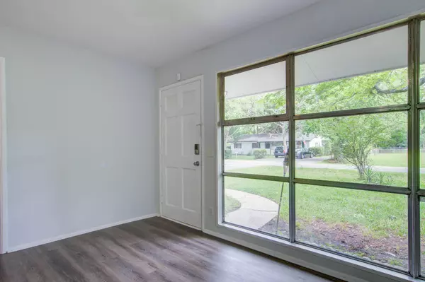 Charleston, SC 29407,1511 Mulberry St