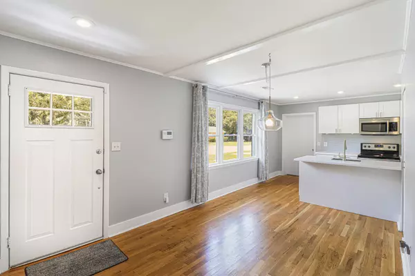 Charleston, SC 29414,574 Dobbin Rd