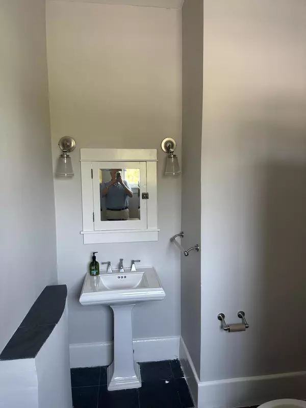 Charleston, SC 29401,79 Gibbes St