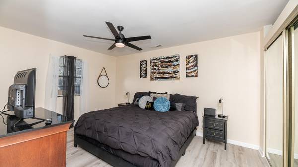 North Charleston, SC 29406,2172 Palermo Pl