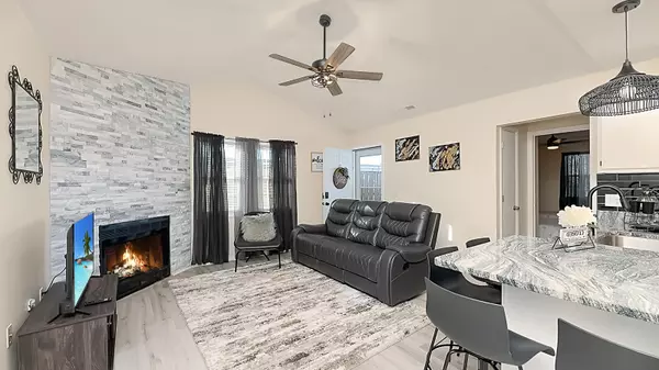 2172 Palermo Pl, North Charleston, SC 29406