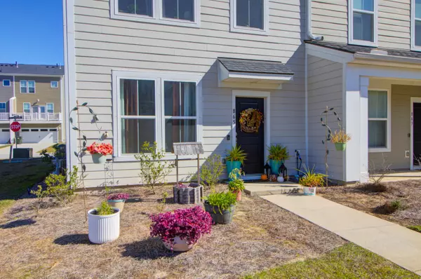 Moncks Corner, SC 29461,865 Recess Point Dr 25 Dr