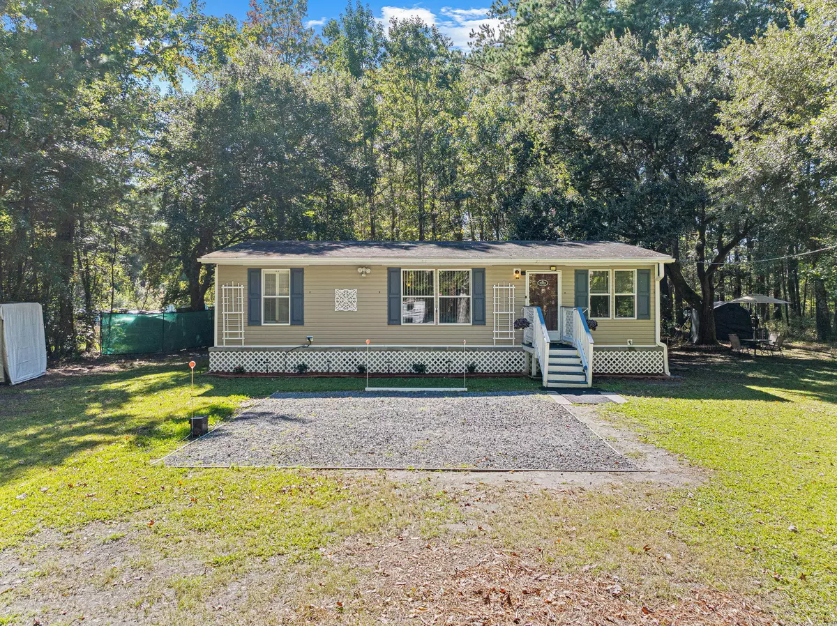 Ravenel, SC 29470,6985 Moberry Rd