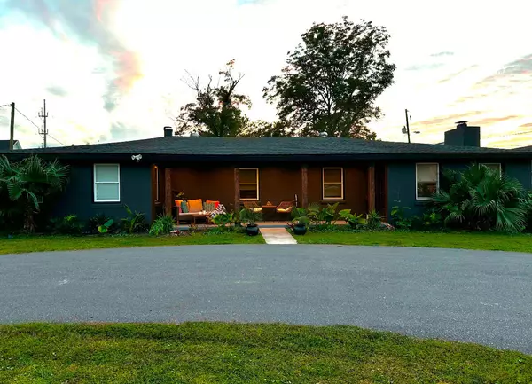 823 Jordan St, Charleston, SC 29412