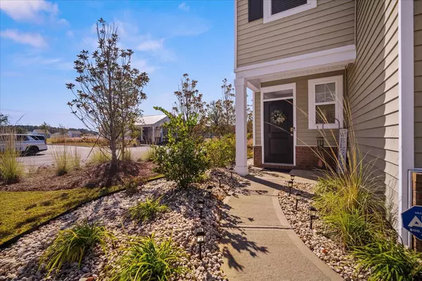 Summerville, SC 29486,175 Sweet Cherry Ln