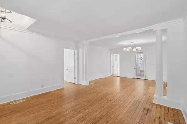 Mount Pleasant, SC 29464,721 Royall Ave