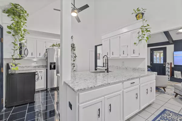 Charleston, SC 29412,1364 Little David Ct