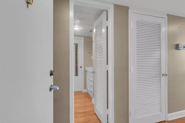 Charleston, SC 29401,14 Lockwood Dr #4 L