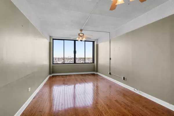 Charleston, SC 29401,14 Lockwood Dr #4 L