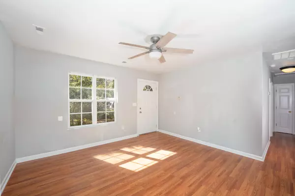 Johns Island, SC 29455,1737 Bozo Ln