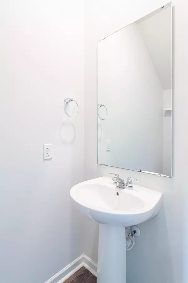 Charleston, SC 29414,389 Matuskovic Dr