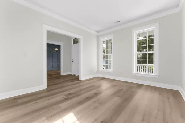 Summerville, SC 29485,127 Marshside Dr