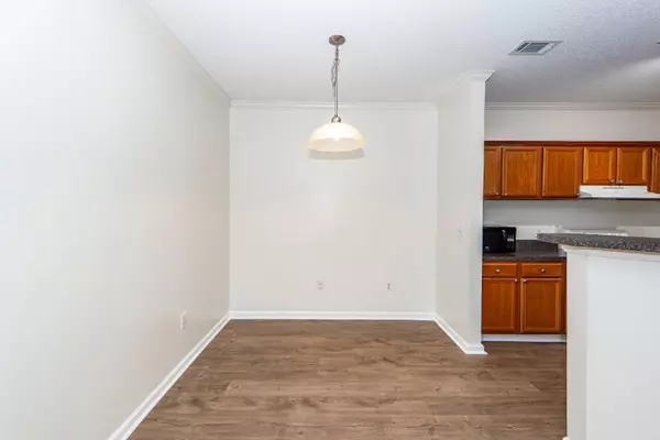 Charleston, SC 29407,45 Sycamore Ave #234