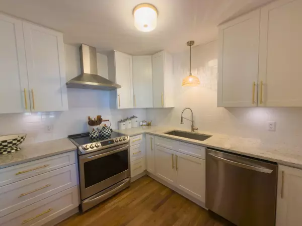 Hollywood, SC 29449,7338 Commodore Rd