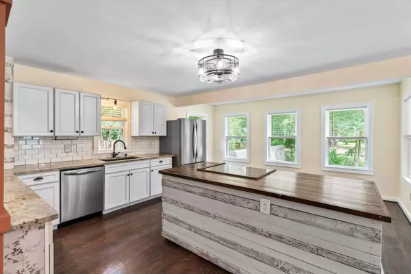 Summerville, SC 29483,162 Whippoorwill Dr