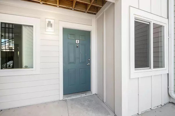 272 Alexandra Dr #2, Mount Pleasant, SC 29464