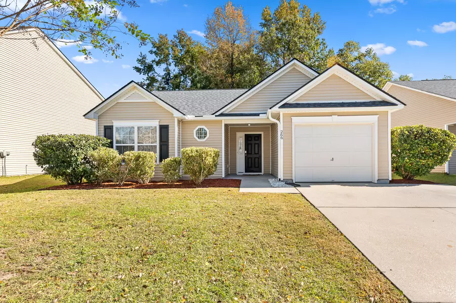 266 Island Green Rd, Goose Creek, SC 29445