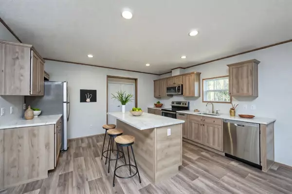 Pinopolis, SC 29469,112 Pine Arbor Ln