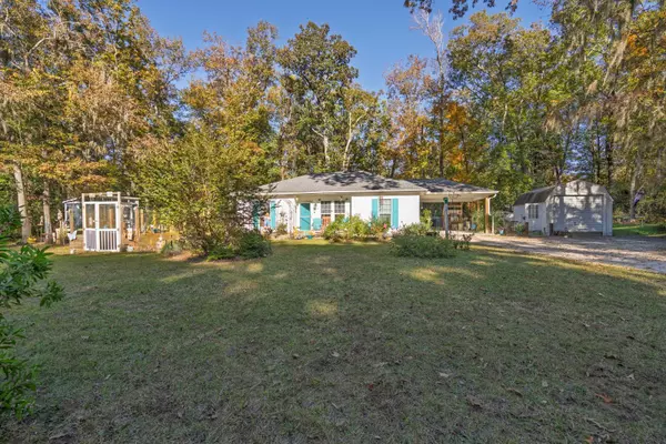 Edisto Island, SC 29438,882 Claussen House Dr