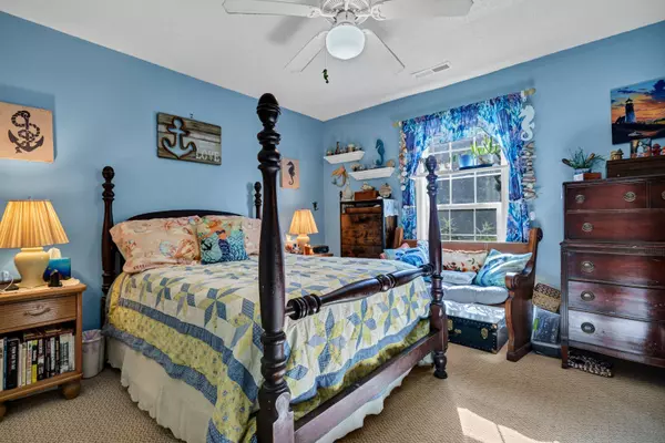 Edisto Island, SC 29438,882 Claussen House Dr