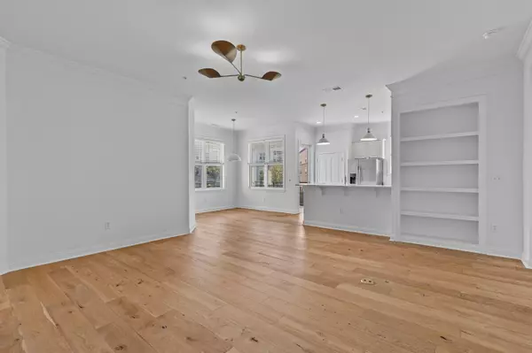 Daniel Island, SC 29492,200 River Landing Dr #210d