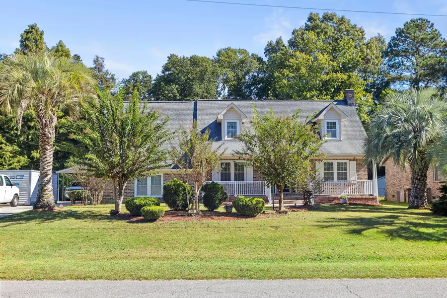 946 Melrose Drive Dr, Charleston, SC 29414