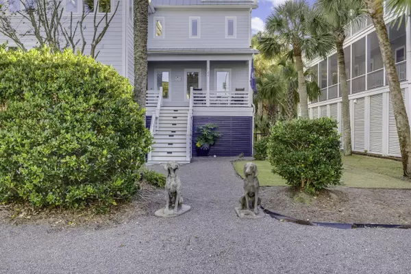 Isle Of Palms, SC 29451,122 Carolina Blvd