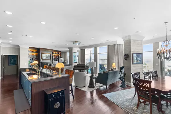 Mount Pleasant, SC 29464,165 Cooper River Dr #165