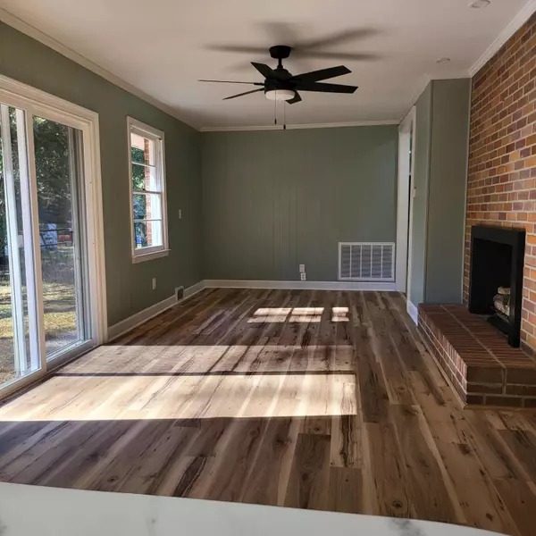 Saint Matthews, SC 29135,416 Pine Hill Rd