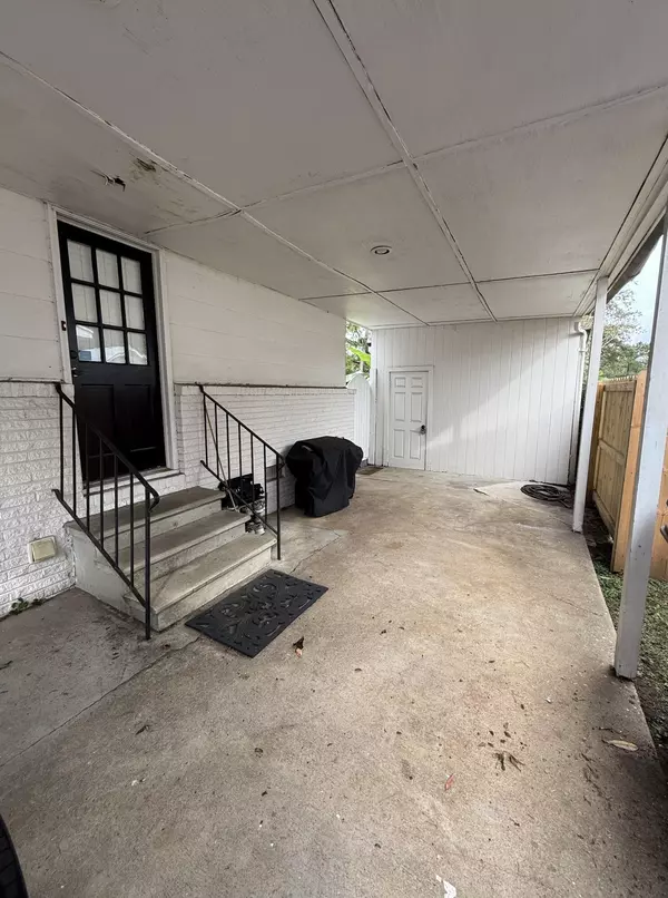 415 Limbaker St, Charleston, SC 29412