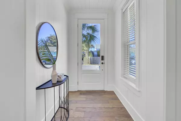 Mount Pleasant, SC 29464,515 Bank St