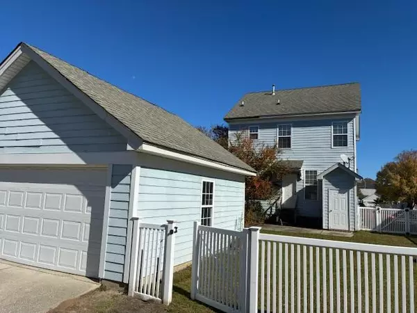 Summerville, SC 29483,204 Hydrangea St