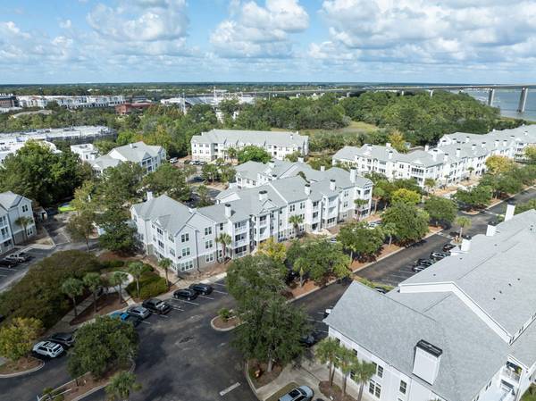Charleston, SC 29492,130 River Landing Dr #9203