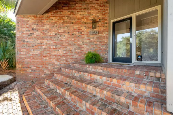 Mount Pleasant, SC 29464,1453 Pine Island View