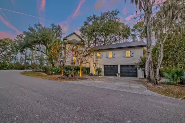 Johns Island, SC 29455,1648 John Fenwick Ln