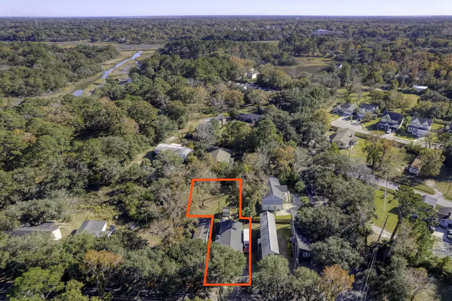 1977 Central Park Rd, James Island, SC 29412