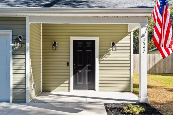 Johns Island, SC 29455,1547 Traywick Ave