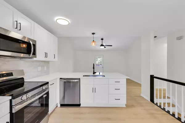 Summerville, SC 29486,117 Totem Ct