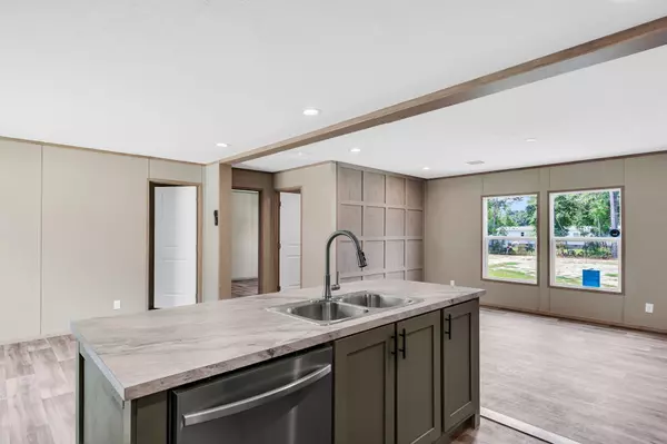 Cross, SC 29436,520 Branch Bend Way