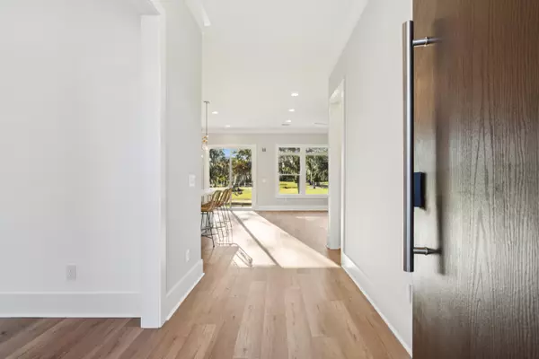 Charleston, SC 29412,443 Carol St