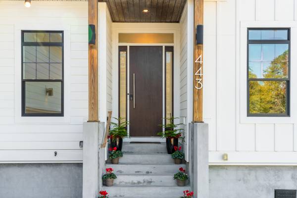 Charleston, SC 29412,443 Carol St