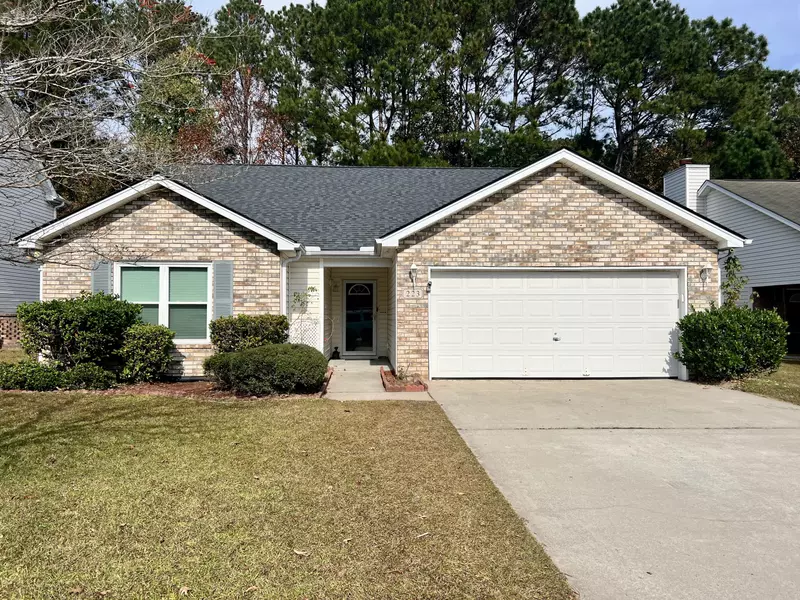 223 Everwood Ct, Moncks Corner, SC 29461